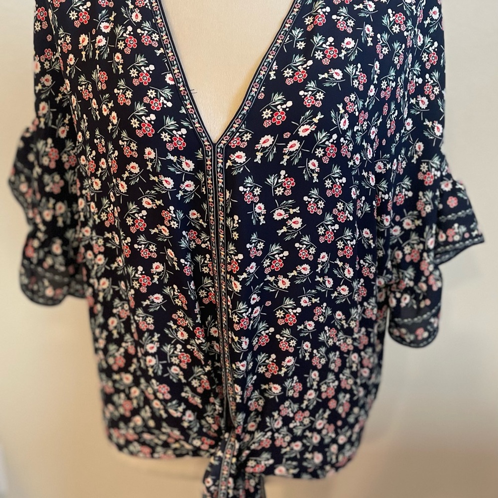 Max Studio Pink and White Flutter Sleeve Blouse